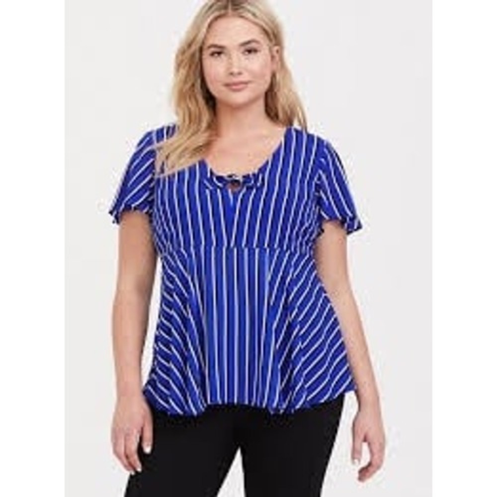 Torrid Plus Size Blue Stripe Georgette‎ Bow Blouse, Size 2/2X